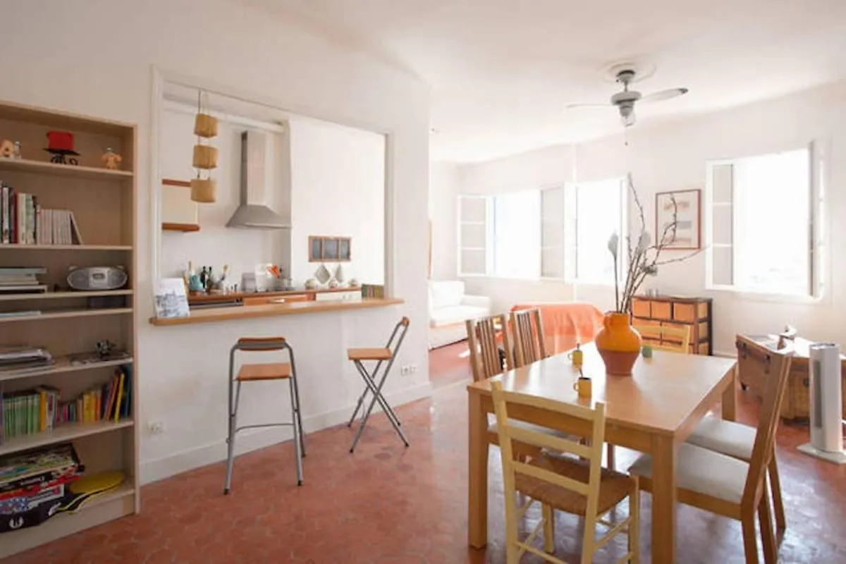 Spacious 2-Bed Apartment With Direct Port View, Free Parking La Ciotat 0*,  France